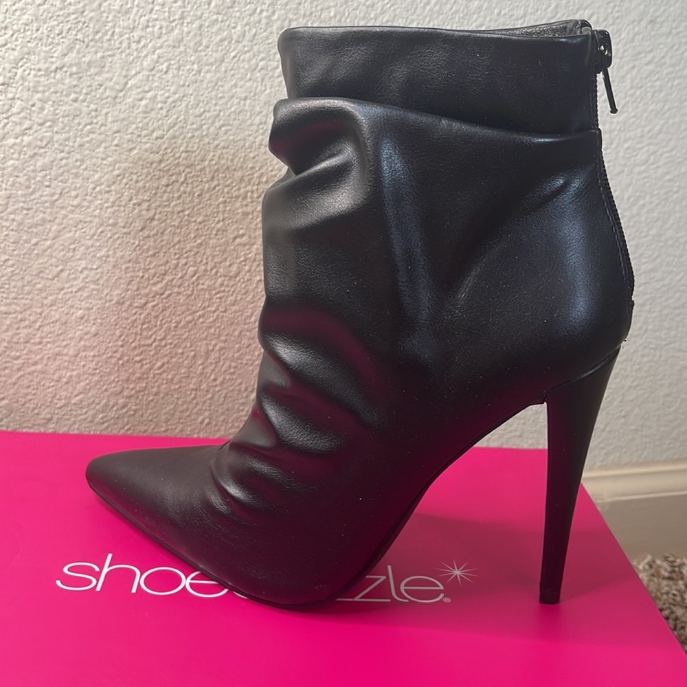 SLOUCHY STILETTO BOOTIE